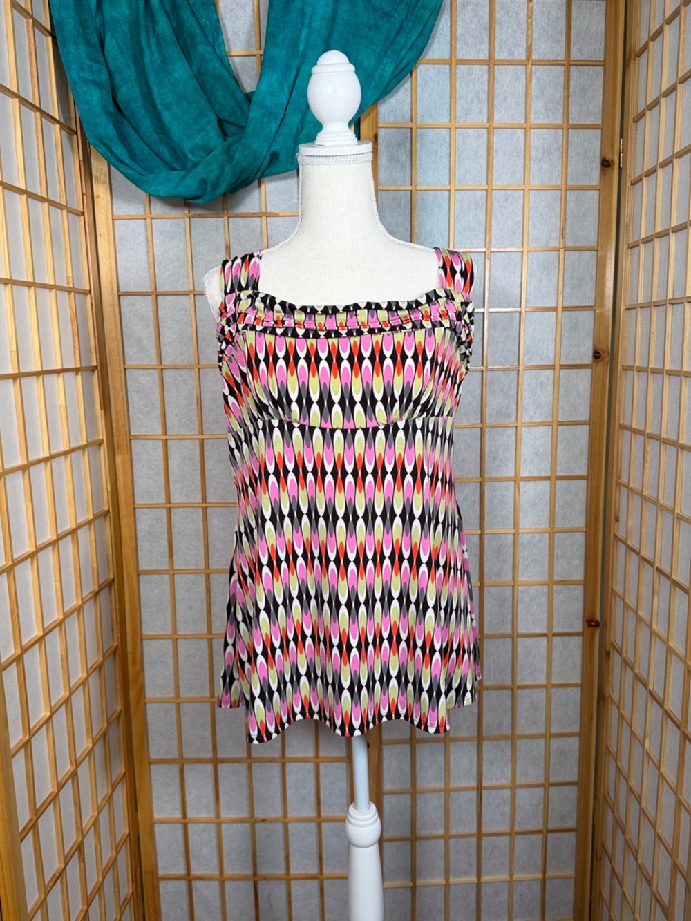 Cocomo Pink & Black Geometric Tank Top